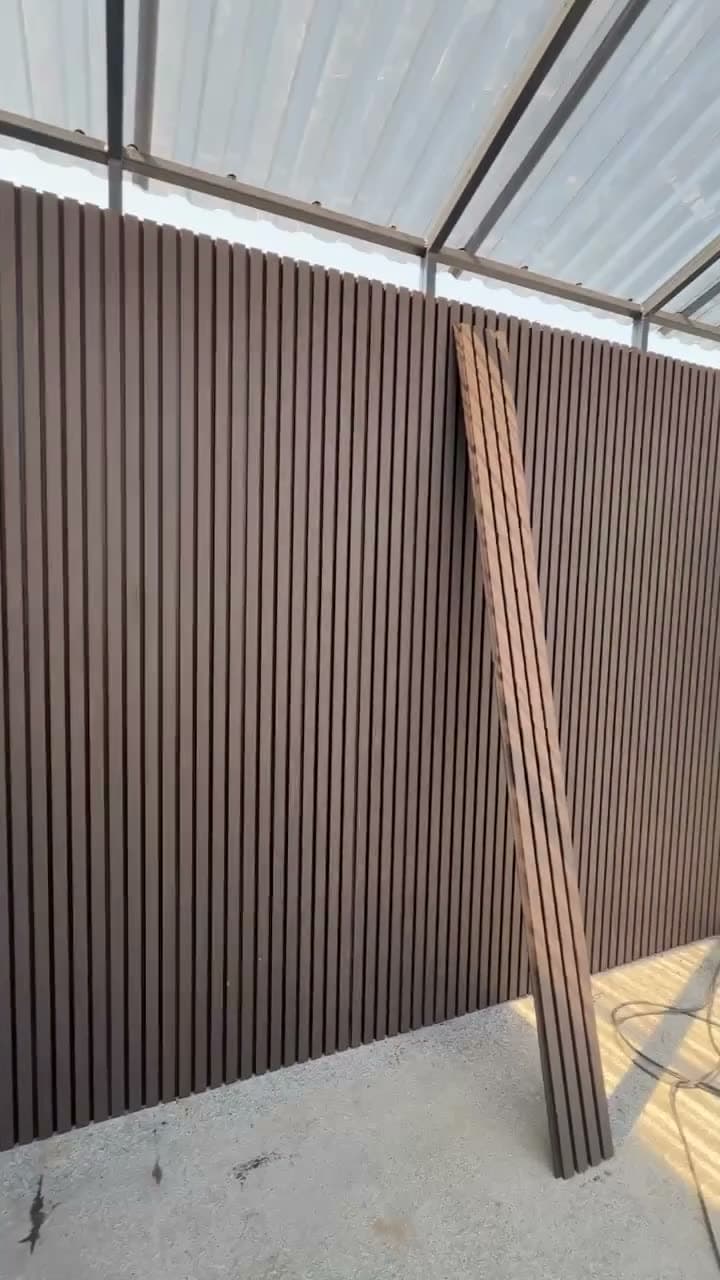 Видеоотзыв: Заборная секция из ДПК - террасная доска ДПК Handecking